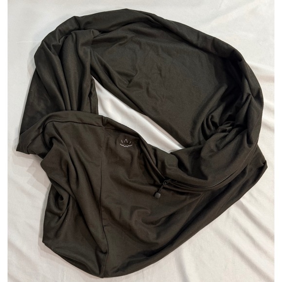 Beyond Yoga Accessories - Beyond Yoga Hidden Zipper Pocket Infinity Scarf Black Athletic Travel Wrap
